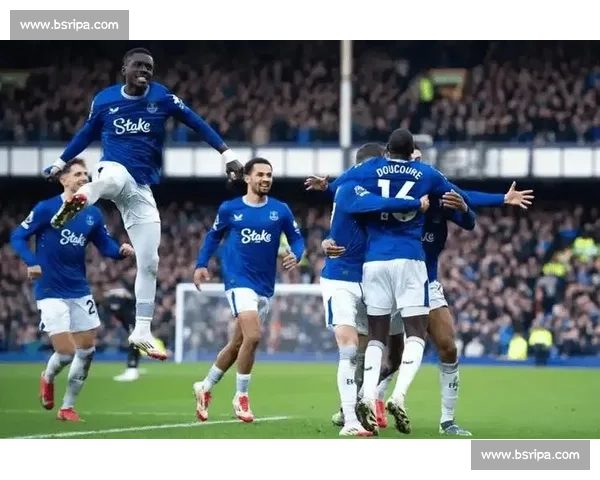 西汉姆 1100 万英镑报价博让！埃弗顿、布伦特福德加入争夺战